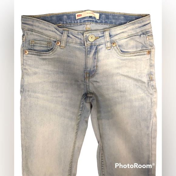 Girl’s Levi’s 711 Skinny Jeans Light Wash - Picture 7 of 7